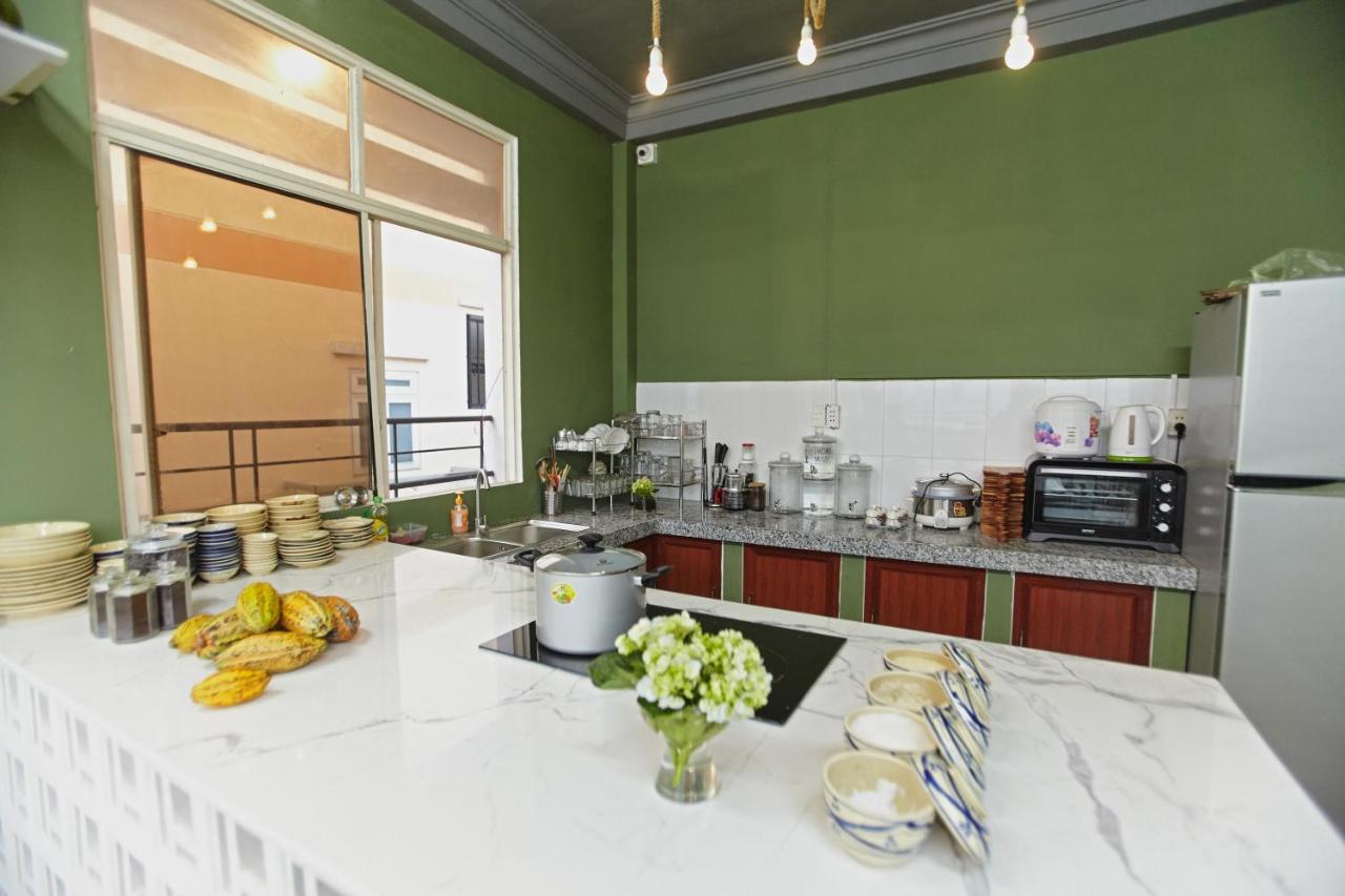 Dream Station - Saigon Hostel ホーチミン市 エクステリア 写真