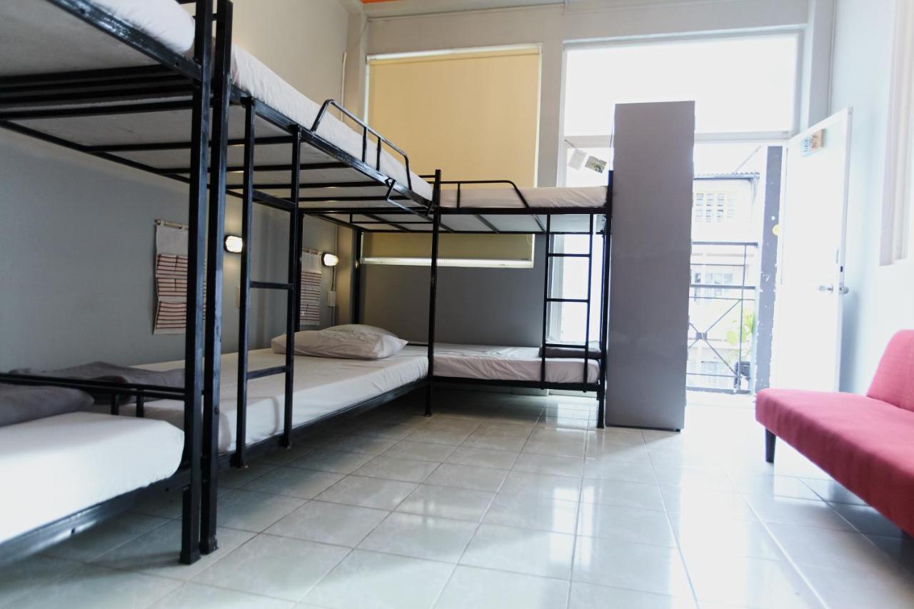 Dream Station - Saigon Hostel ホーチミン市 エクステリア 写真