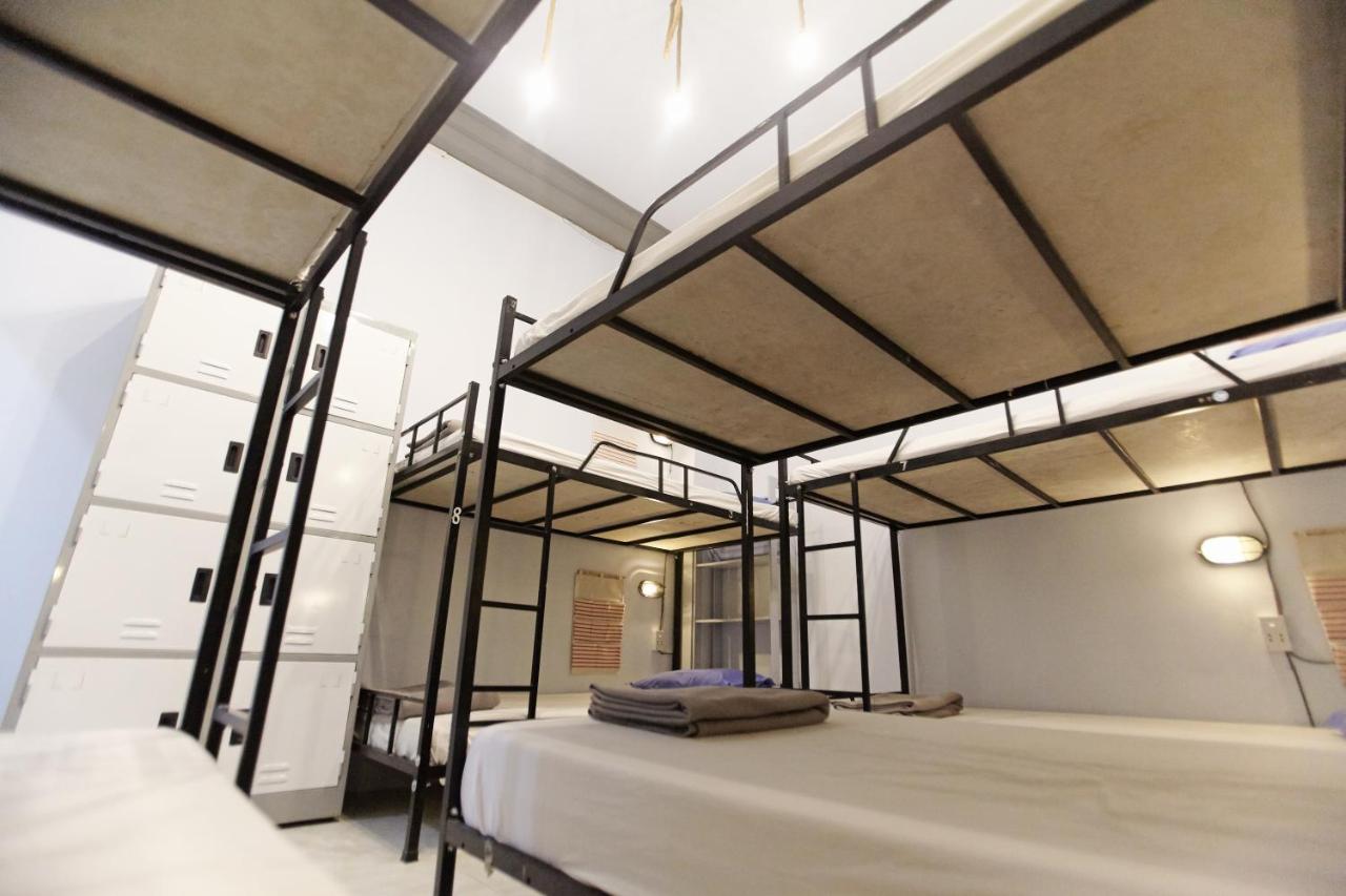 Dream Station - Saigon Hostel ホーチミン市 エクステリア 写真