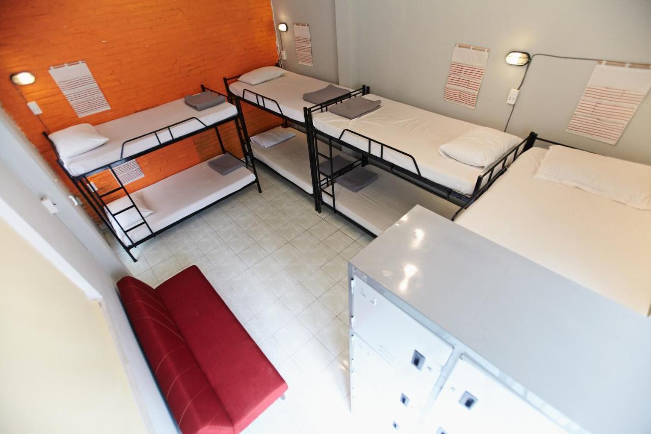 Dream Station - Saigon Hostel ホーチミン市 エクステリア 写真