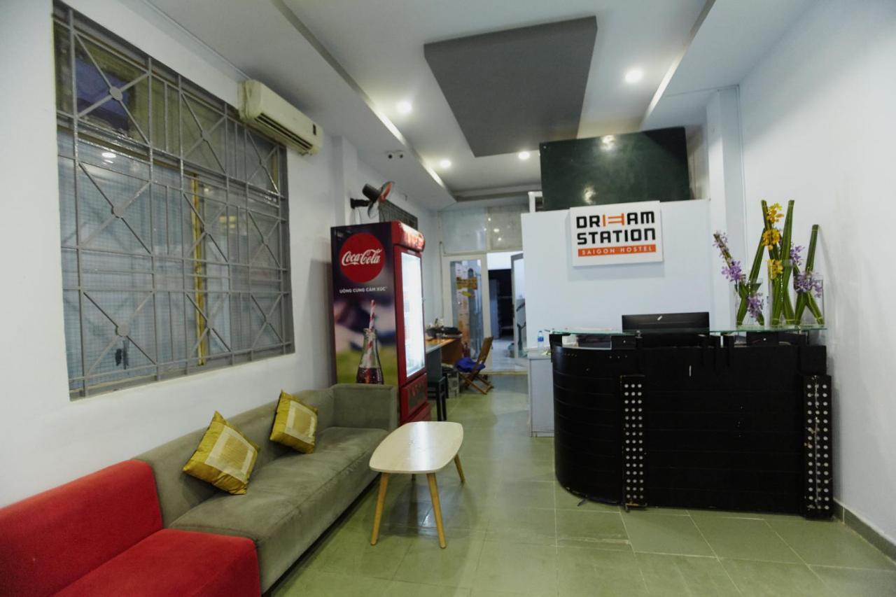 Dream Station - Saigon Hostel ホーチミン市 エクステリア 写真