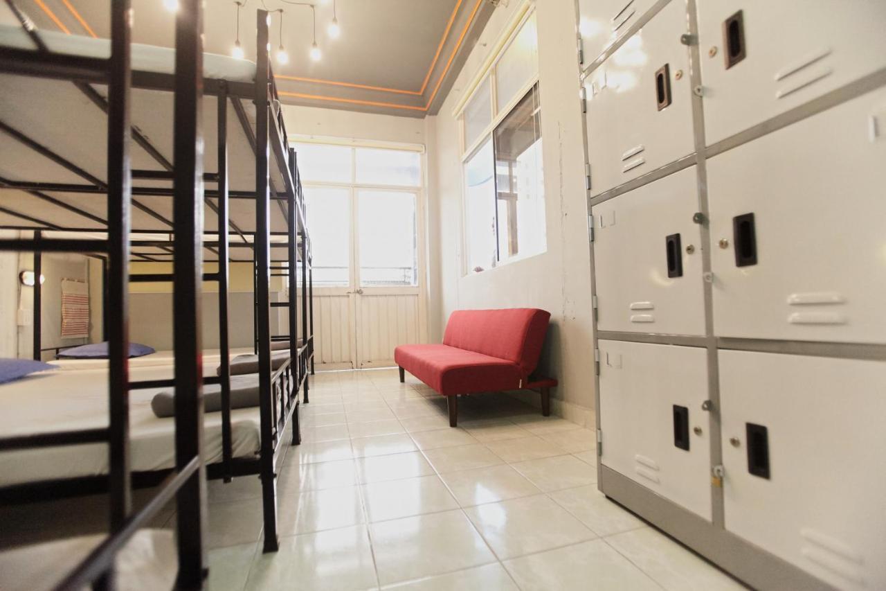 Dream Station - Saigon Hostel ホーチミン市 エクステリア 写真