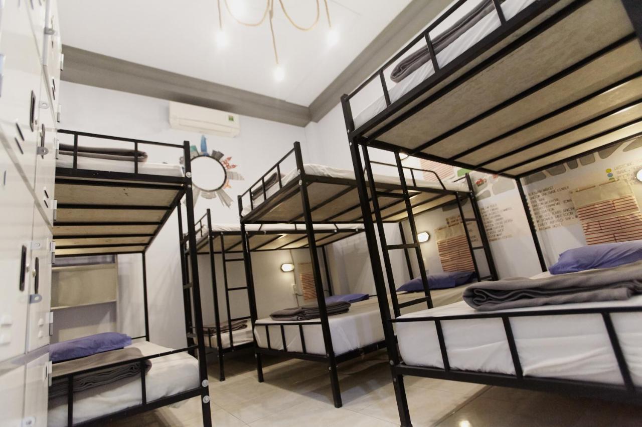 Dream Station - Saigon Hostel ホーチミン市 エクステリア 写真